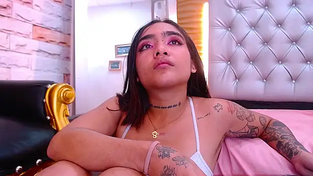 HelenaSwani online show from 01/21/25, 03:43