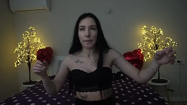 NikkiGoldSide online show from 03/04/25, 03:37