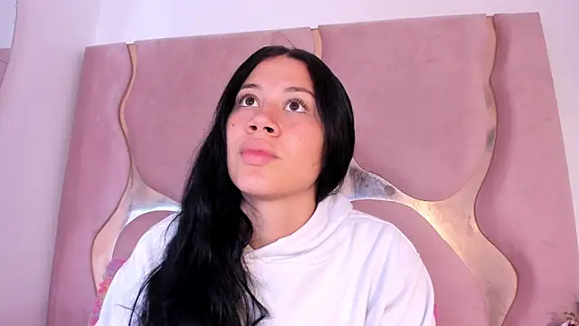 Snapshot of Sofia-candyht chatting on 06/10/26, 08:41 Sofia-candyht online show from 06/10/26, 08:41