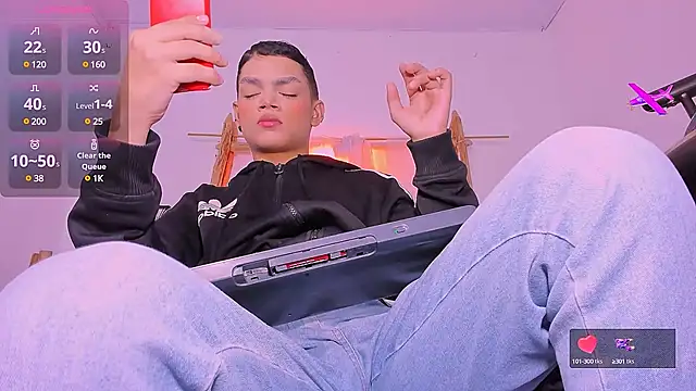 Ian Cooper  online show from 12/06/24, 03:30