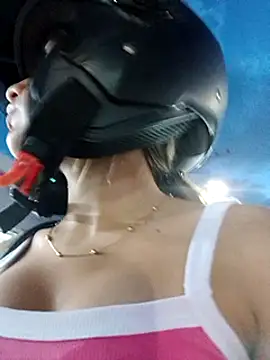 Snapshot of GIRL_DONCELLA chatting on 12/01/24, 10:53 GIRL DONCELLA online show from 12/01/24, 10:53