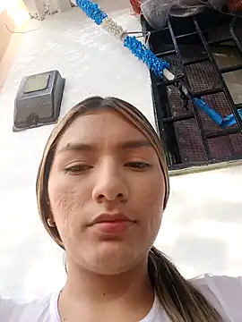 Snapshot of GIRL_DONCELLA chatting on 01/06/25, 09:00 GIRL DONCELLA online show from 01/06/25, 09:00