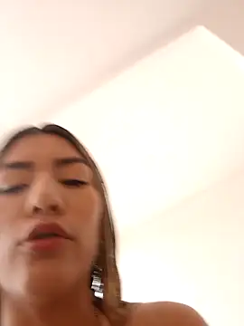 Snapshot of GIRL_DONCELLA chatting on 03/11/25, 08:31 GIRL DONCELLA online show from 03/11/25, 08:31