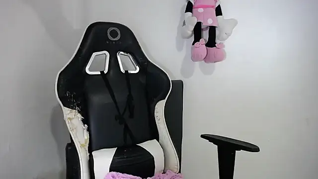 bulma milk online show from 10/15/25, 03:06