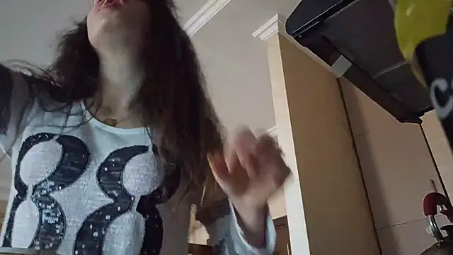 Snapshot of AlejandraDelaney chatting on 11/07/25, 01:11 AlejandraDelaney online show from 11/07/25, 01:11