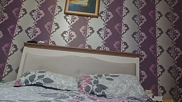 Snapshot of AlejandraDelaney chatting on 11/26/25, 12:50 AlejandraDelaney online show from 11/26/25, 12:50