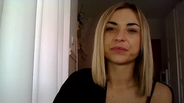 Snapshot of ashley_xlove chatting on 12/03/24, 07:43 ashley xlove online show from 12/03/24, 07:43