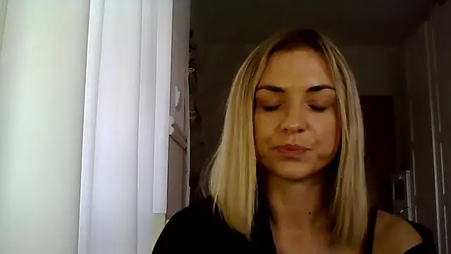 Snapshot of ashley_xlove chatting on 12/05/24, 10:55 ashley xlove online show from 12/05/24, 10:55