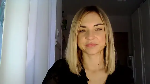 Snapshot of ashley_xlove chatting on 12/18/24, 07:36 ashley xlove online show from 12/18/24, 07:36