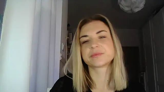 Snapshot of ashley_xlove chatting on 01/07/25, 07:42 ashley xlove online show from 01/07/25, 07:42