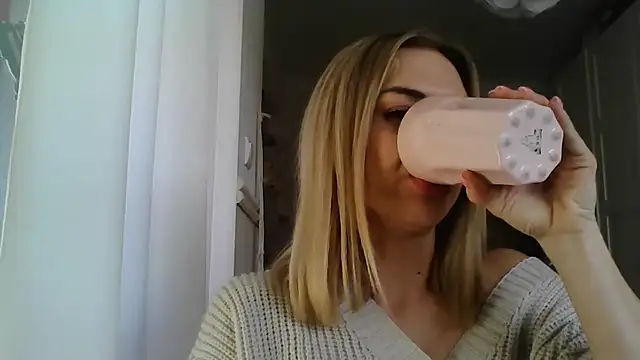 Snapshot of ashley_xlove chatting on 02/05/25, 12:49 ashley xlove online show from 02/05/25, 12:49