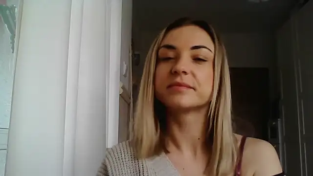 Snapshot of ashley_xlove chatting on 02/24/25, 10:48 ashley xlove online show from 02/24/25, 10:48