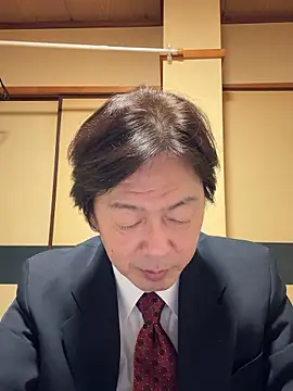 Snapshot of SaneService9 chatting on 11/15/25, 06:37 SaneService9 online show from 11/15/25, 06:37