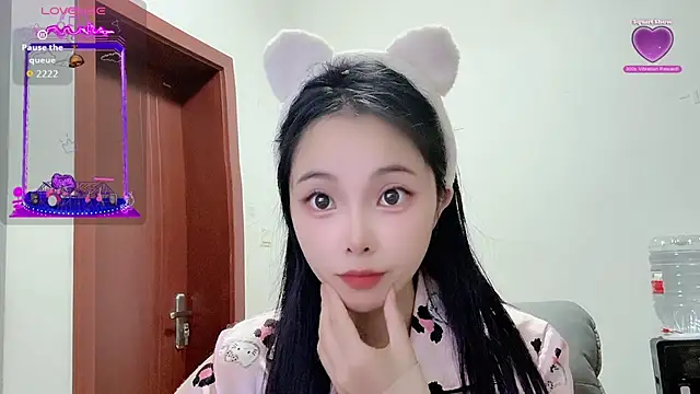 QQ88-99 online show from 09/22/25, 12:34