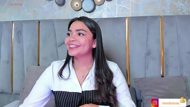 KimDevinne online show from 09/13/25, 03:06