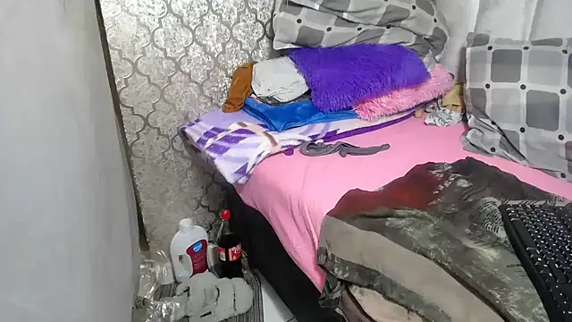 BigbootyNickyx online show from 02/25/25, 09:13