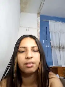 Dafne will online show from 02/24/25, 02:58