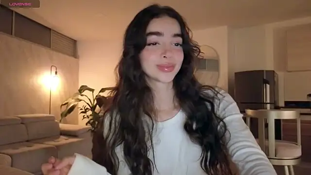 Snapshot of Siny_Moore chatting on 10/06/25, 12:52 Siny Moore online show from 10/06/25, 12:52