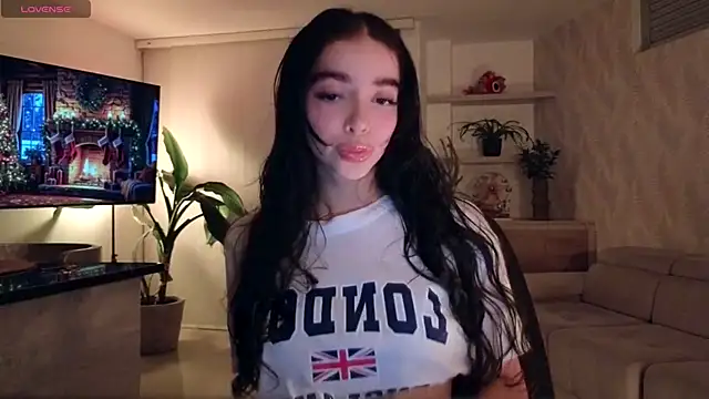 Snapshot of Siny_Moore chatting on 11/29/25, 01:30 Siny Moore online show from 11/29/25, 01:30