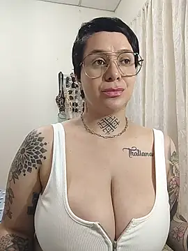 Snapshot of KatInk chatting on 02/16/26, 01:51 KatInk online show from 02/16/26, 01:51