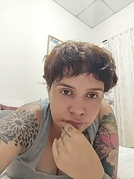 Snapshot of KatInk chatting on 04/11/26, 12:48 KatInk online show from 04/11/26, 12:48