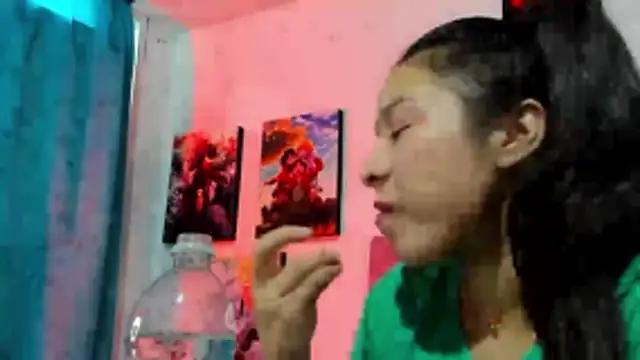 Snapshot of teffy_lee chatting on 11/06/25, 09:05 teffy lee online show from 11/06/25, 09:05