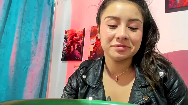 Snapshot of teffy_lee chatting on 11/09/25, 09:02 teffy lee online show from 11/09/25, 09:02