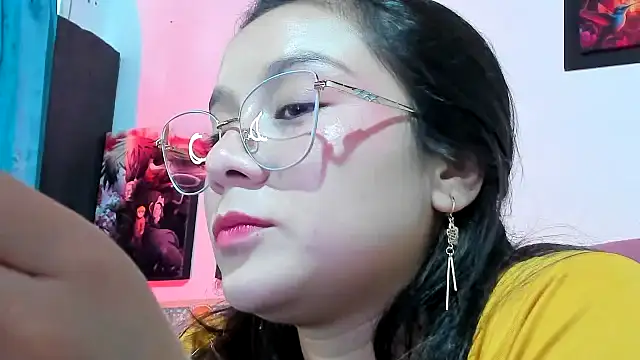 Snapshot of teffy_lee chatting on 11/14/25, 08:29 teffy lee online show from 11/14/25, 08:29