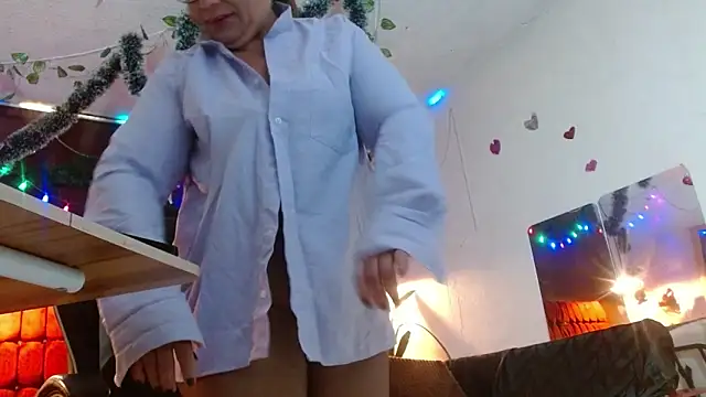 Snapshot of PervertedMature chatting on 11/14/25, 08:46 PervertedMature online show from 11/14/25, 08:46