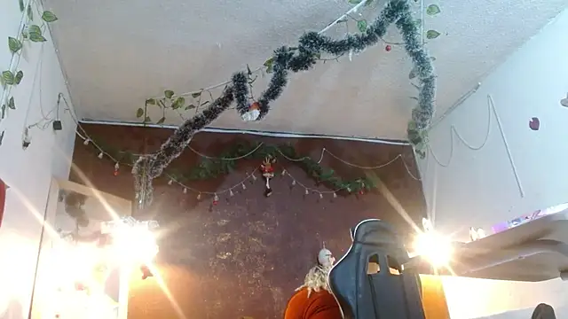 Snapshot of PervertedMature chatting on 11/22/25, 11:48 PervertedMature online show from 11/22/25, 11:48