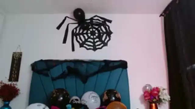 Dubraska1 online show from 10/31/25, 06:53