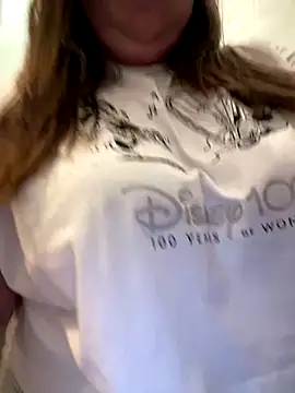 Chloee ep online show from 12/04/24, 07:01
