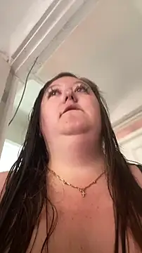 Snapshot of Chloee_ep chatting on 10/16/25, 04:41 Chloee ep online show from 10/16/25, 04:41