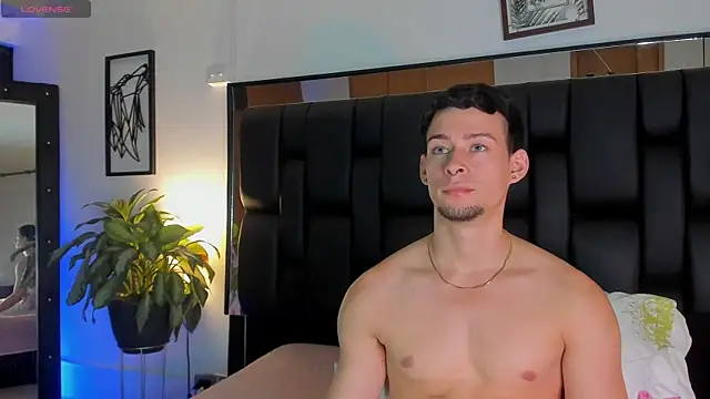 JadeSmiith  online show from 11/24/25, 10:42