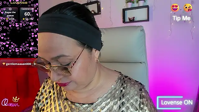 Snapshot of Gia_Nahomi chatting on 02/15/26, 09:22 Gia Nahomi online show from 02/15/26, 09:22