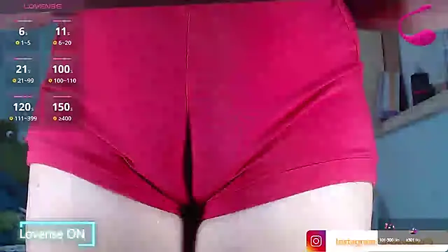 Snapshot of ana_studio chatting on 10/08/25, 01:25 ana studio online show from 10/08/25, 01:25