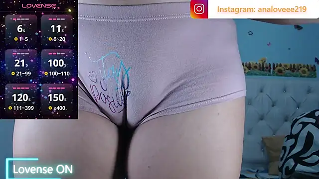 Snapshot of ana_studio chatting on 03/16/26, 01:11 ana studio online show from 03/16/26, 01:11