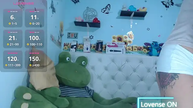 Snapshot of ana_studio chatting on 06/11/26, 02:53 ana studio online show from 06/11/26, 02:53