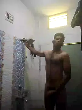 Snapshot of loganwollf chatting on 01/23/25, 02:33 loganwollf online show from 01/23/25, 02:33