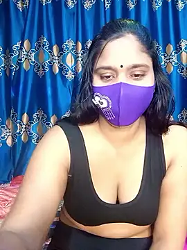 Hot Maleka online show from 02/11/25, 02:35