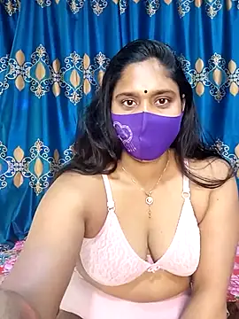 Hot Maleka online show from 02/19/25, 06:33