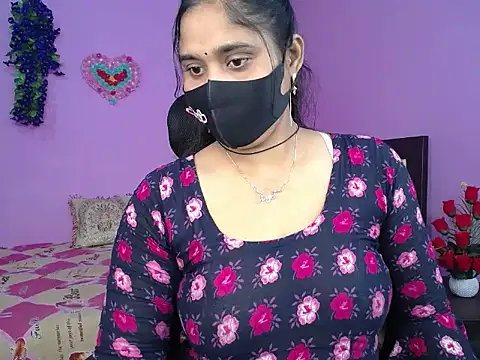 Hot Maleka online show from 03/06/26, 04:25