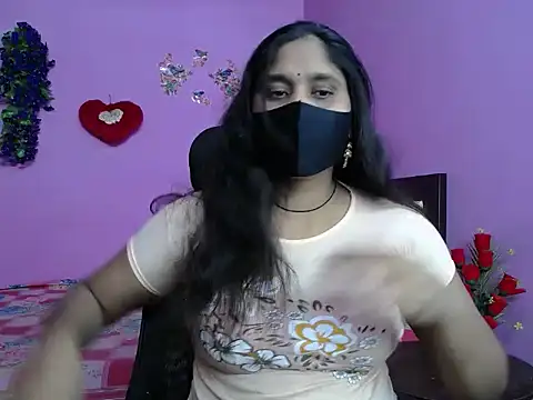 Hot Maleka online show from 05/01/26, 04:33