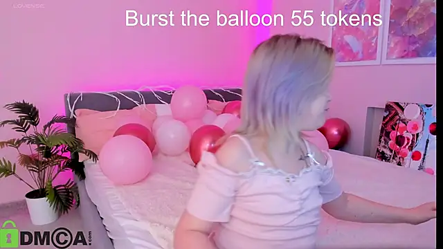 Sara Robinson online show from 10/04/25, 07:28