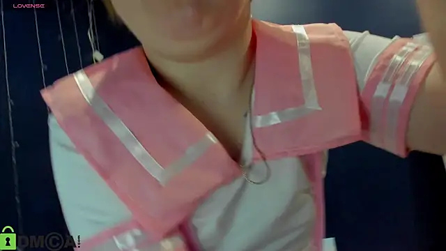 Snapshot of Sara_Robinson chatting on 11/22/25, 03:05 Sara Robinson online show from 11/22/25, 03:05