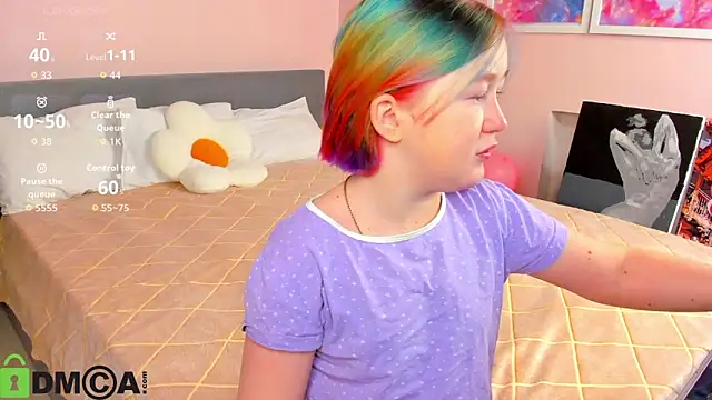 Snapshot of Sara_Robinson chatting on 12/18/25, 02:39 Sara Robinson online show from 12/18/25, 02:39