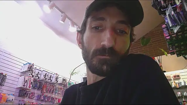 Snapshot of SlammyDjr chatting on 11/13/25, 11:53 SlammyDjr online show from 11/13/25, 11:53