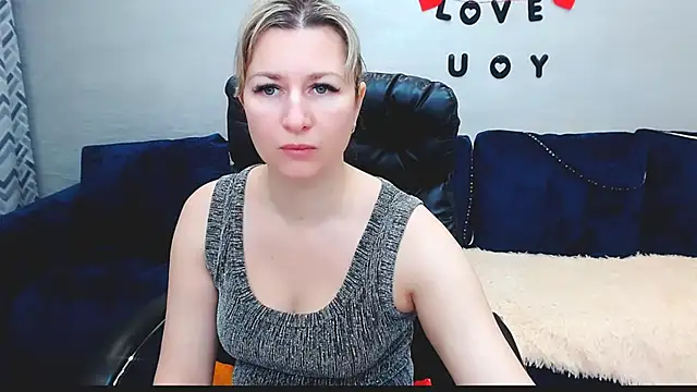 Snapshot of Incredible_Ariela chatting on 12/04/25, 08:01 Incredible Ariela online show from 12/04/25, 08:01