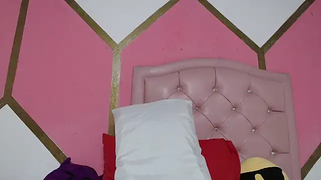 Vicky Love  online show from 01/31/25, 10:42