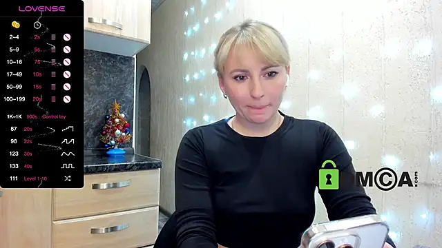 Snapshot of Smoorodinkaa chatting on 12/26/24, 02:33 Smoorodinkaa online show from 12/26/24, 02:33